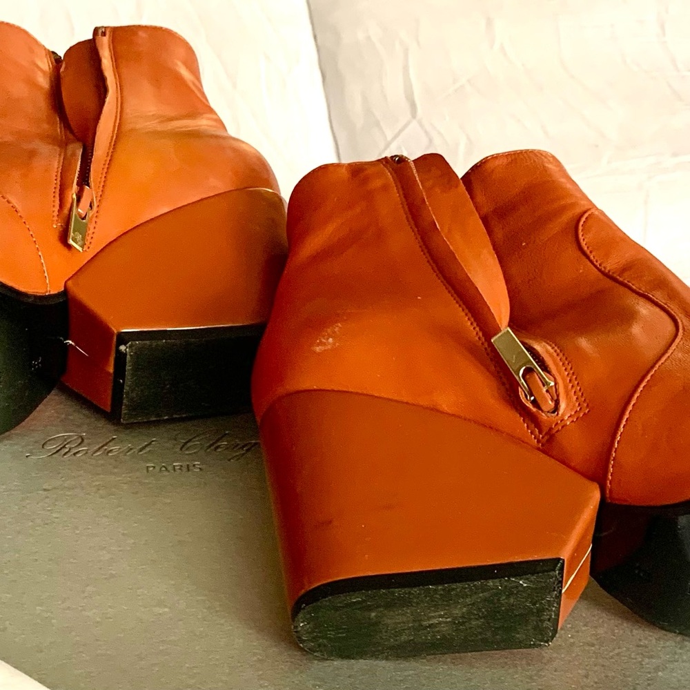 Robert Clergerie Women's Orange/ Ochre Soft Leather Ankle Boots size 39B US 7.5 - Picture 8 of 10
